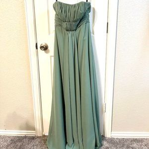 Strapless Green Formal Gown